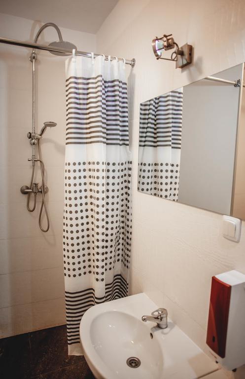 Hostel Lwowska26クラクフ エクステリア 写真